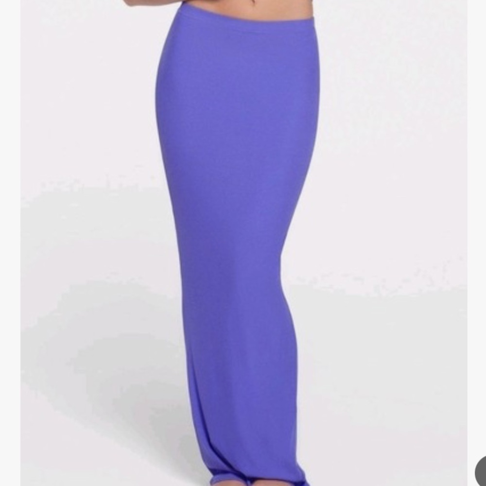 NWT Skims Soft Lounge Skirt
